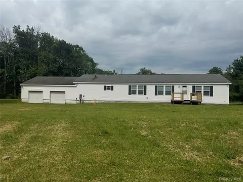 742 Lenape Lake Rd, Livingston Manor, NY 12758