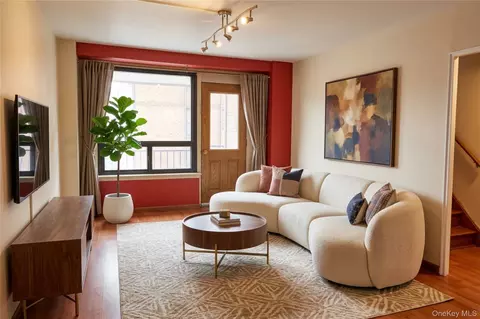 61-25 98th St # 9F, Rego Park, NY 11374