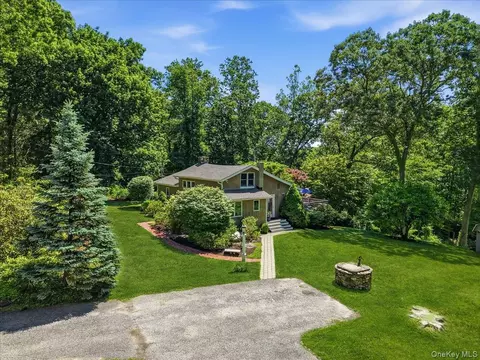 235 Boone Rd, Yorktown, NY 10598