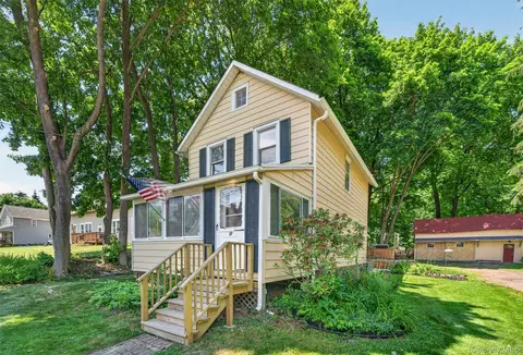 17 Valley Ave, Central Valley, NY 10917