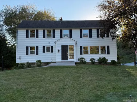 43 Tanya Ln, Mahopac, NY 10541