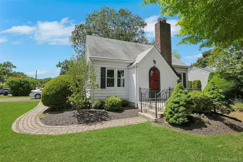 333 S Middletown Rd, Clarkstown, NY 10954
