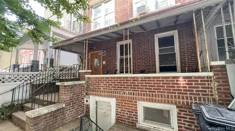 660 Warwick St, Brooklyn, NY 11207