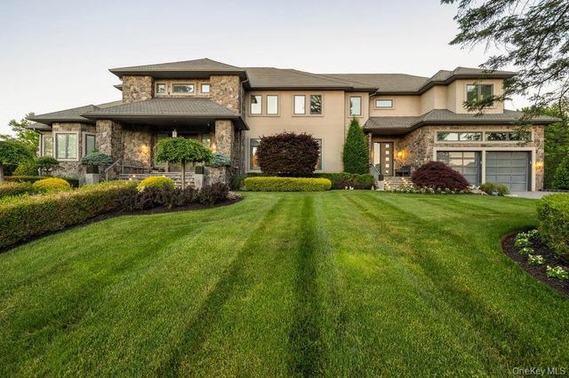 9 Ash St, Ramapo, NY 10952