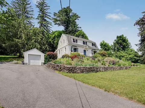 213 Peaceable Hill Rd, Southeast, NY 10509