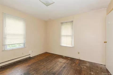Bedroom - 23 S Summit Ave, Patchogue, NY 11772 photo 2 of 4