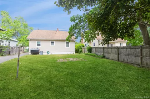 Exterior - 23 S Summit Ave, Patchogue, NY 11772 photo 5 of 7