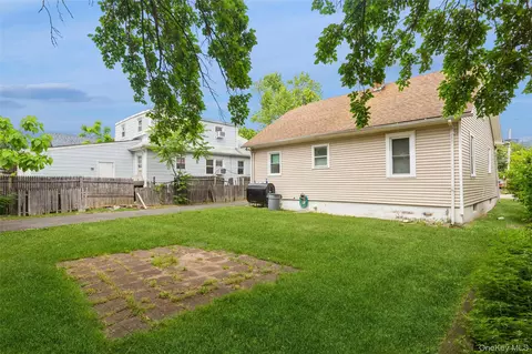 Exterior - 23 S Summit Ave, Patchogue, NY 11772 photo 7 of 7
