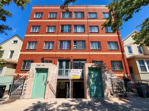 10421 39th Ave #211C, Corona, NY 11368