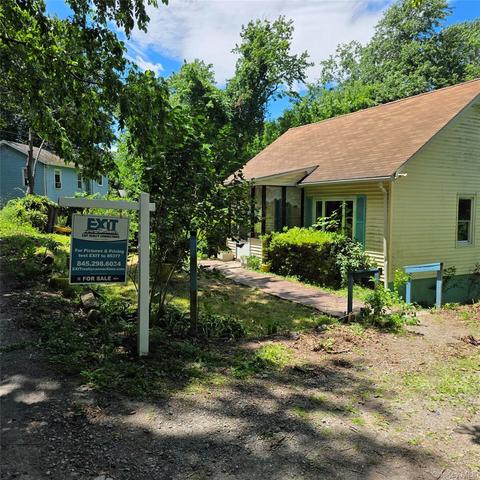 60 Higgins Trl, Monroe, NY 10950