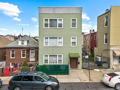 1804 Muliner Ave, New York, NY 10462