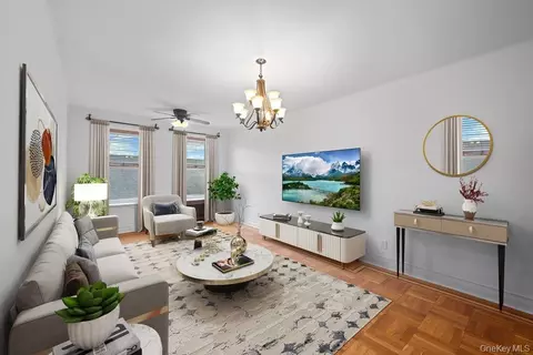 7119 Shore Rd #3E, Brooklyn, NY 11209