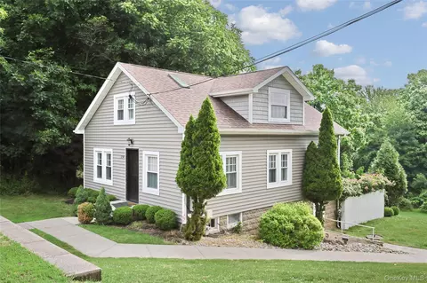 254 N Main St, Clarkstown, NY 10956