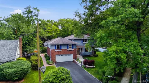 186 N Stratford, North Hempstead, NY 11577