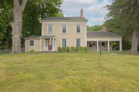 57 Galloway Rd, Warwick, NY 10990