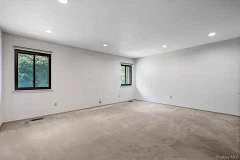 Bedroom - 2 Maple Run Dr, Jericho, NY 11753 photo 1 of 3