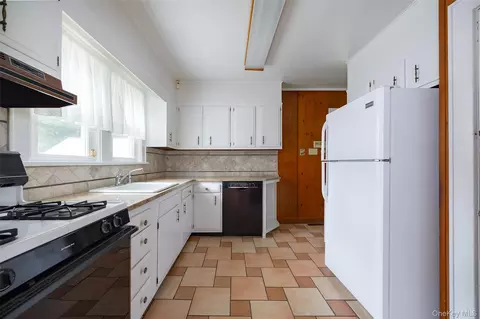 Kitchen - 37 Florence Ave, Fishkill, NY 12524 photo 1 of 2