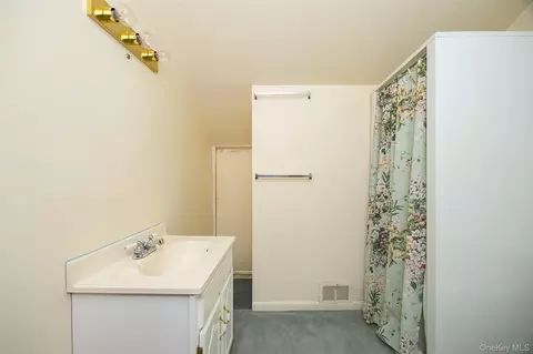 Bath - 37 Florence Ave, Fishkill, NY 12524 photo 2 of 2