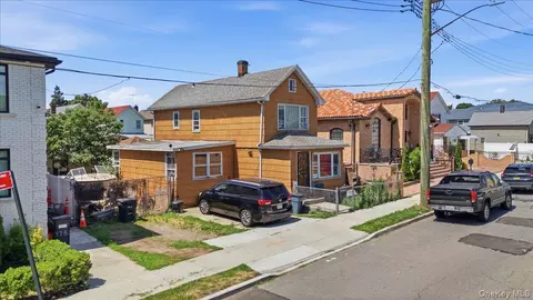 9748 Bristol Ave, New York, NY 11417