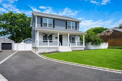 Exterior - 25 First St W, Patchogue, NY 11772 photo 2 of 5