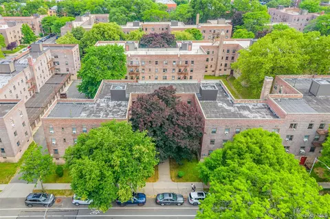 144-36 78th Ave #2D, Flushing, NY 11367