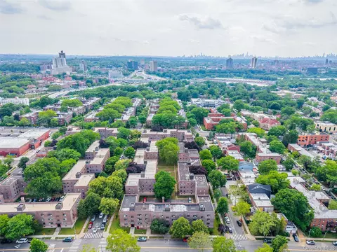 144-36 78th Ave #2D, Flushing, NY 11367