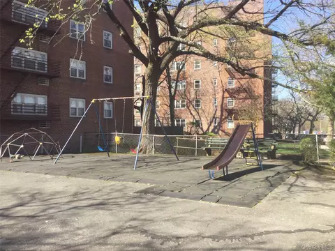 Exterior - 66-10 149 St #3F, Flushing, NY 11367 photo 4 of 4