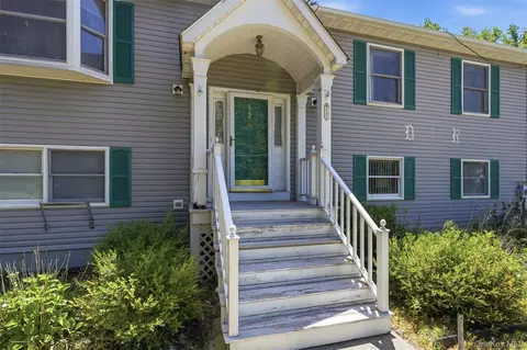 Exterior - 122 River Rd, Shawangunk, NY 12589 photo 2 of 8