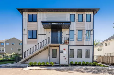 30 Stephens Pl #213, Ramapo, NY 10977