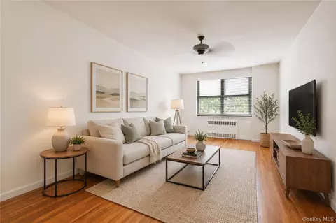 28-02 141st St #1C, Flushing, NY 11354