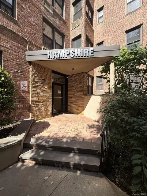 140-39 34th Ave #2S, Flushing, NY 11354
