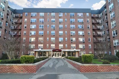 4 Sadore Ln #7M, Yonkers, NY 10710