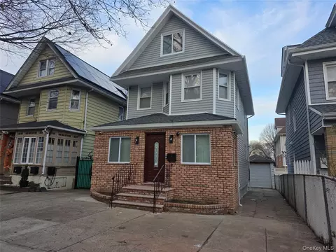 8523 106th St, New York, NY 11418
