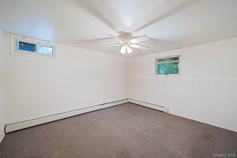 Bedroom - 61 Ledgewood Dr, Smithtown, NY 11787 photo 6 of 6