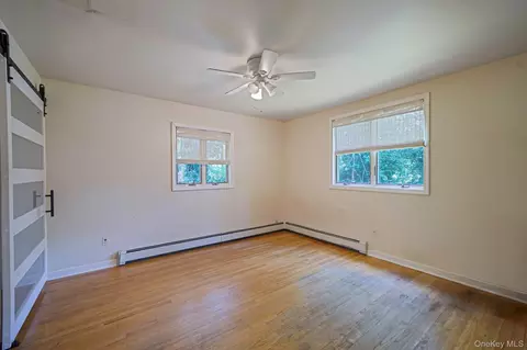 Bedroom - 61 Ledgewood Dr, Smithtown, NY 11787 photo 1 of 6
