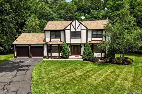 19 Church Rd, Ramapo, NY 10901