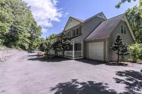 860 Route 284, Minisink, NY 10998