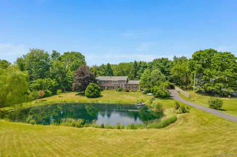 75 Creek Rd, Clinton, NY 12580