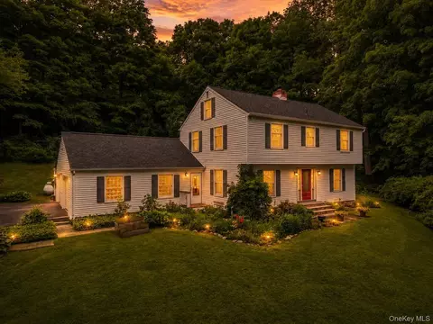 40 Harmony Rd, Pawling, NY 12564
