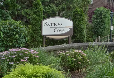 317 Kemey Cv #317, Ossining, NY 10562