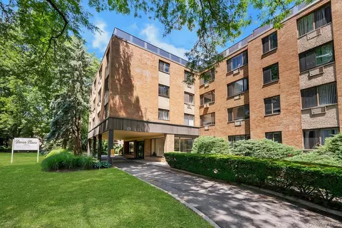 1101 Midland Ave #411, Yonkers, NY 10708