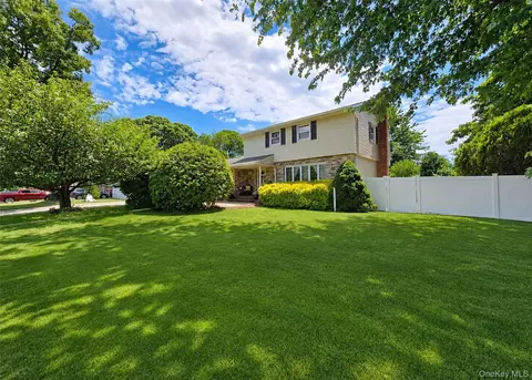 185 Tree Rd, Centereach, NY 11720