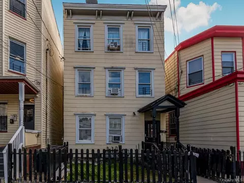 18 Porach St, Yonkers, NY 10701