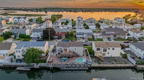 519 Nassau Ave, Freeport, NY 11520