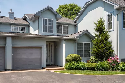 517 Bardini Dr, Melville, NY 11747