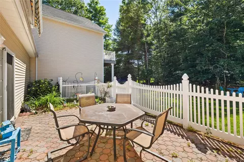Exterior - 2803 Pebble Beach Path, Riverhead, NY 11901 photo 3 of 5