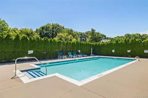 Exterior - 2803 Pebble Beach Path, Riverhead, NY 11901 photo 5 of 5