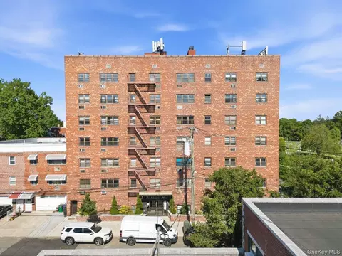 4200 Herkimer Pl #4F, New York, NY 10470