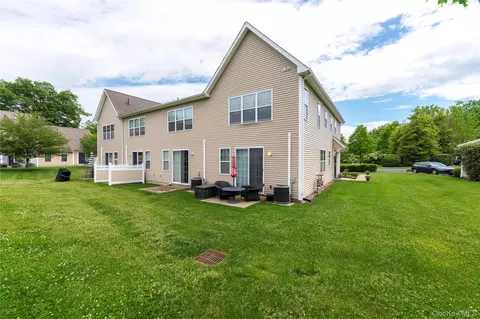 Exterior - 1 Halley Ct, Poughkeepsie, NY 12601 photo 5 of 6