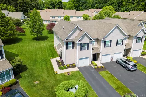 View/Area - 1 Halley Ct, Poughkeepsie, NY 12601 photo 2 of 8